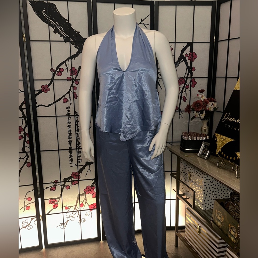 NWT 2-piece satin Periwinkle pants set